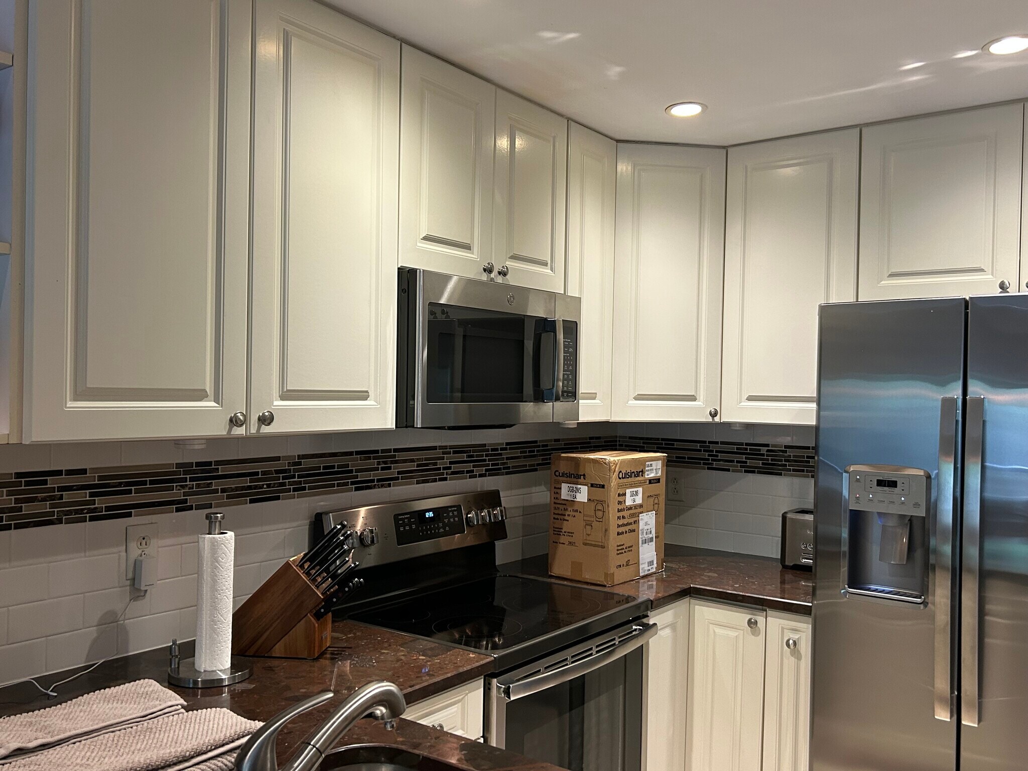Kitchen - 3321 Olympic Dr