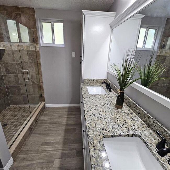 Building Photo - 3148 Boggy Terrace Dr