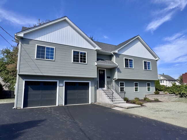 Building Photo - 21 Charles St