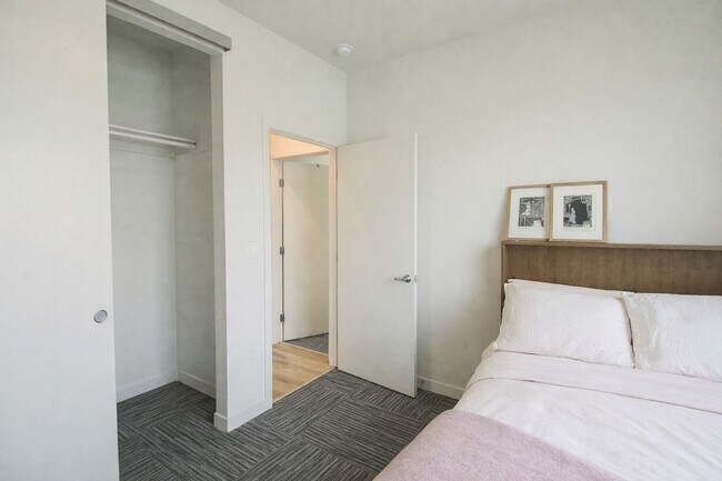 Building Photo - Modern 3-Bedroom, 2-Bathroom Apartment on Murray in San Luis Obispo