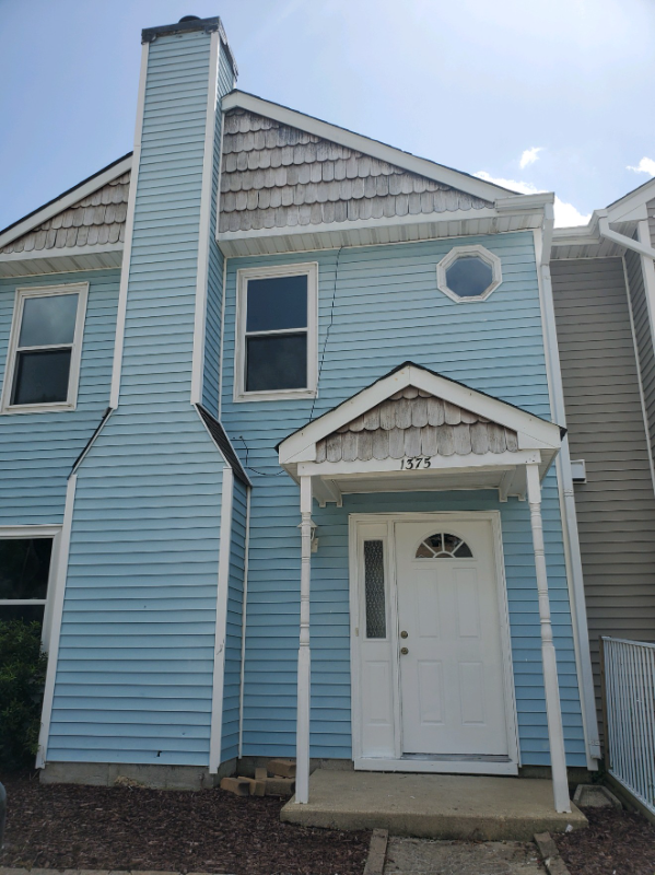 Primary Photo - 1375 Longlac Rd