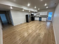 Building Photo - 3082 Lone Pine St