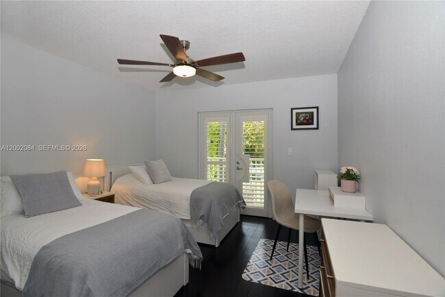 Building Photo - 3081 Matilda St