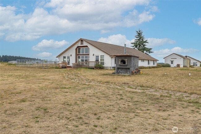 Building Photo - 180 Parker Rd