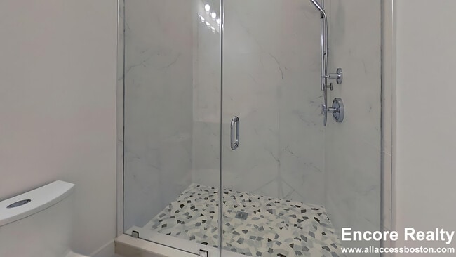 Building Photo - 16-18 Highgate St. Unit 108