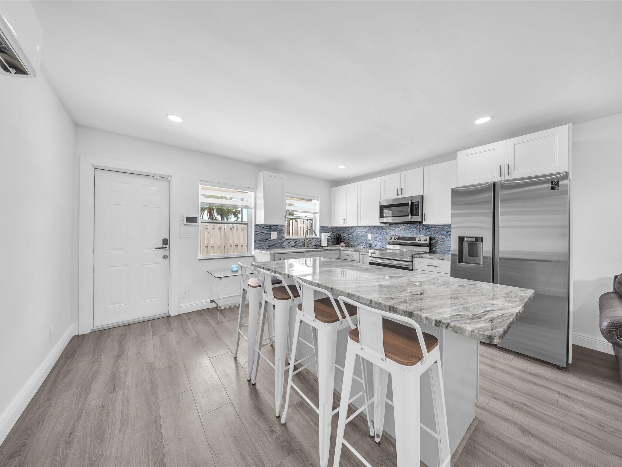Building Photo - 2019-2023 NE 15th Ave