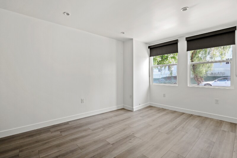 Building Photo - 1023 Tremont St