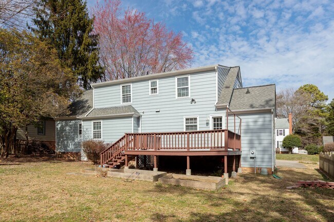 Building Photo - PRICE DROP on Beautiful 4 Bedroom 3 Bathroom Home in North Chesterfield ***Available Early April***