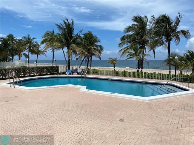 Building Photo - 1010 S Ocean Blvd
