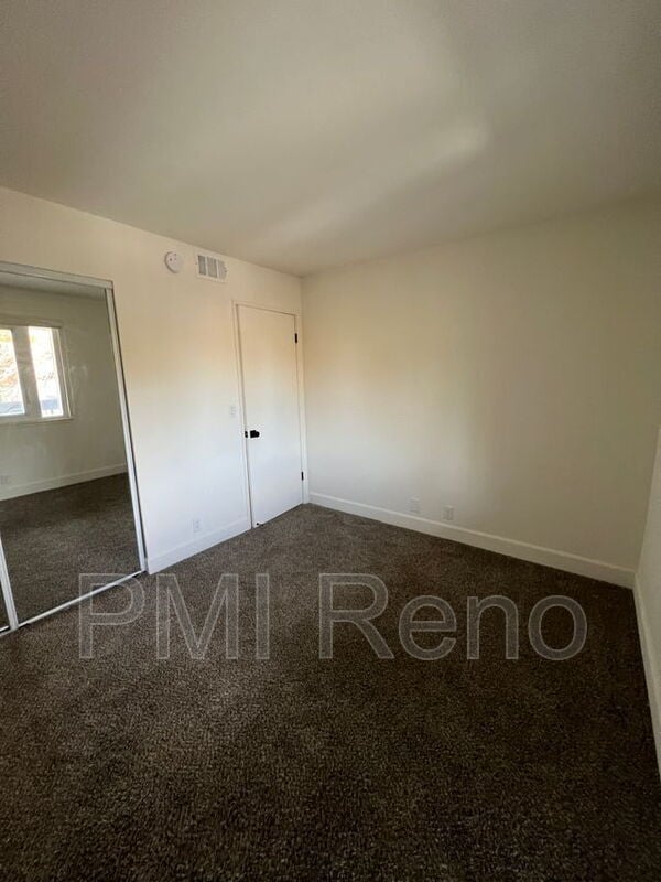 Building Photo - 530 E Patriot Blvd