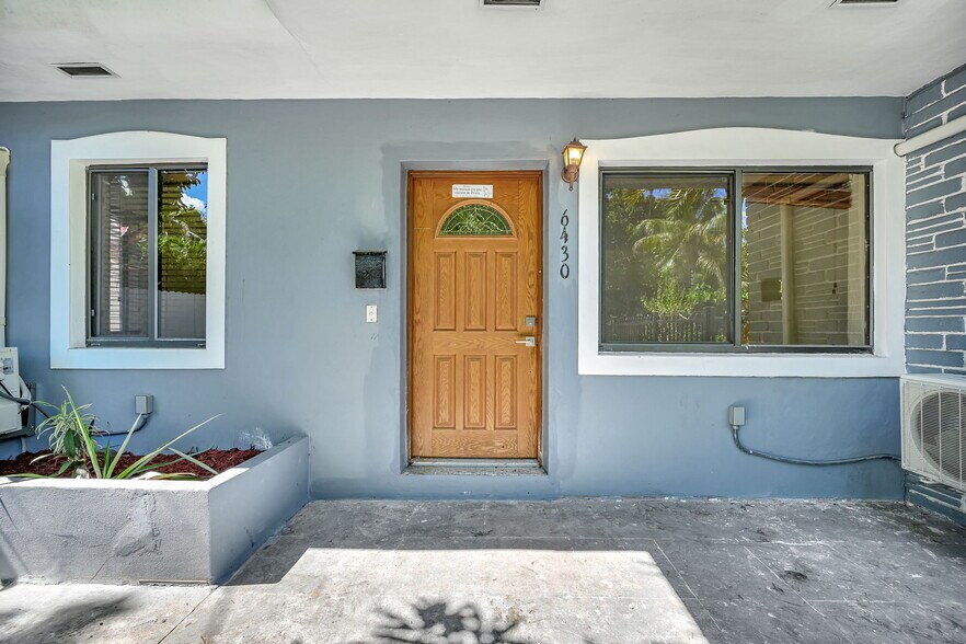 Building Photo - 6430 NE 1st Ct