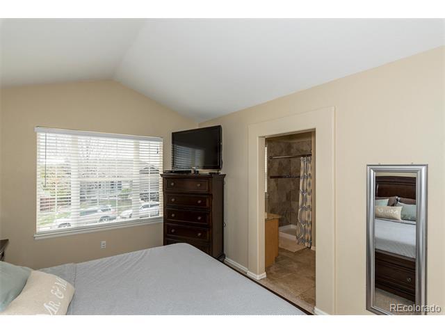 Building Photo - Beautiful 3BR/2 BA in Cherry Creek School District