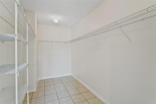 Building Photo - 3612 Biscayne Dr