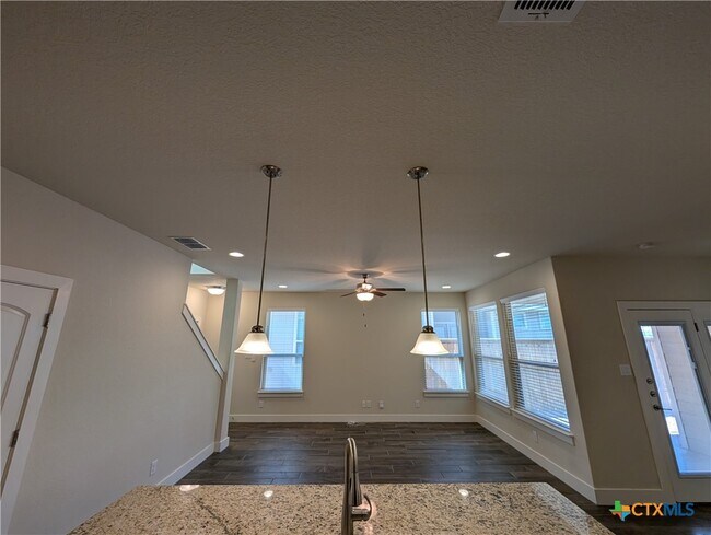 Building Photo - 737 Milestone Pk