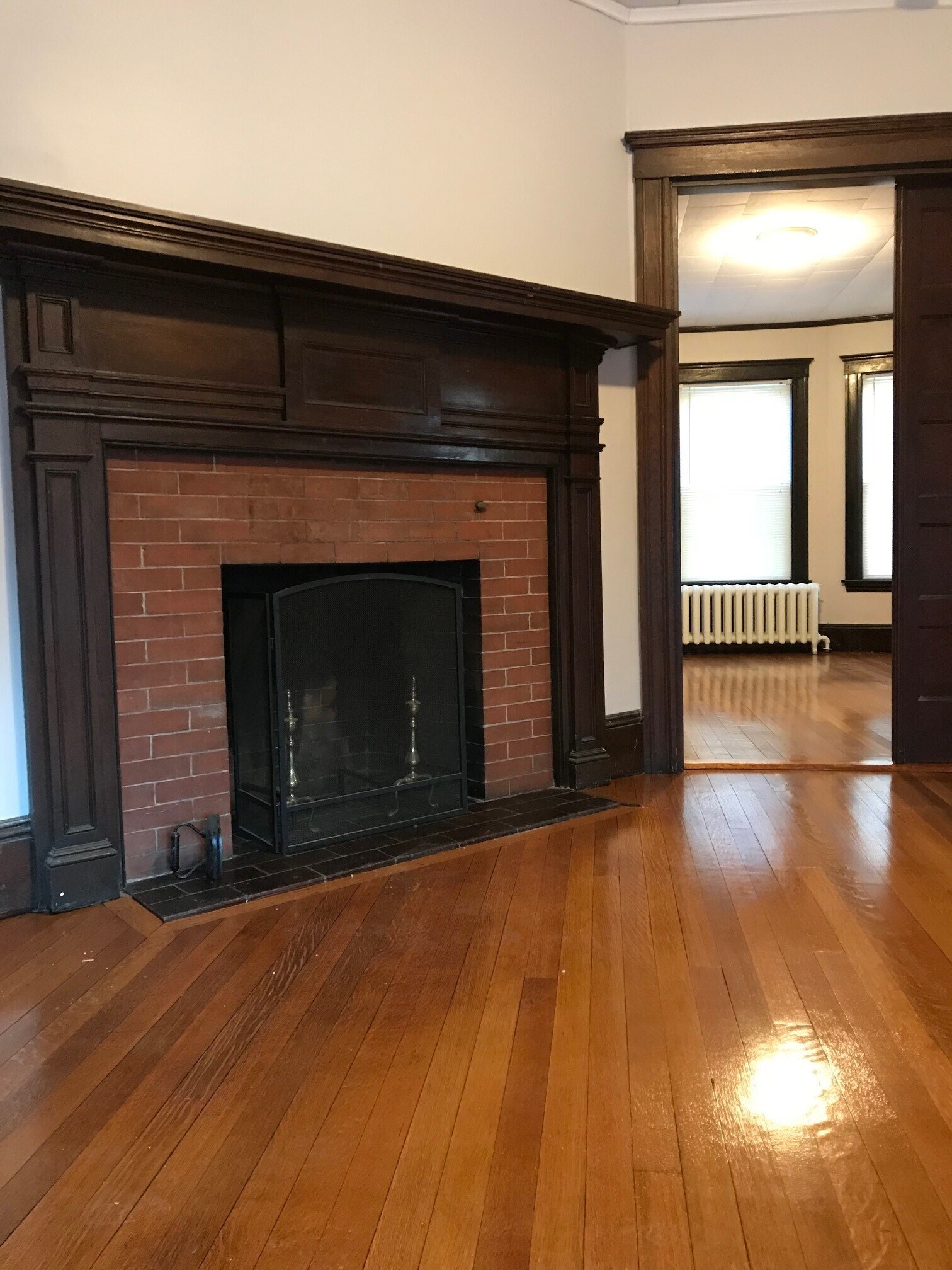 Fireplace - 82 Bridge St