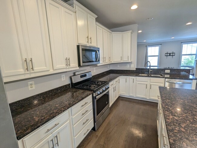 Building Photo - 1129 Lawler Dr