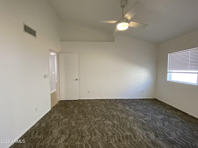 Building Photo - 1055 N Recker Rd