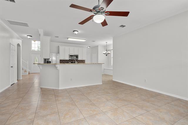 Building Photo - 1423 Winterwood Dr