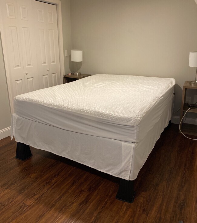 Bedroom - 114 Ferris Pl