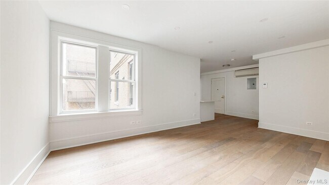 Building Photo - 148-09 Northern Blvd