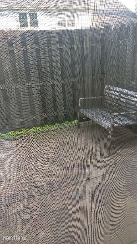 Building Photo - 2 br, 1.5 bath Townhome - 1138 N Knollwood Dr