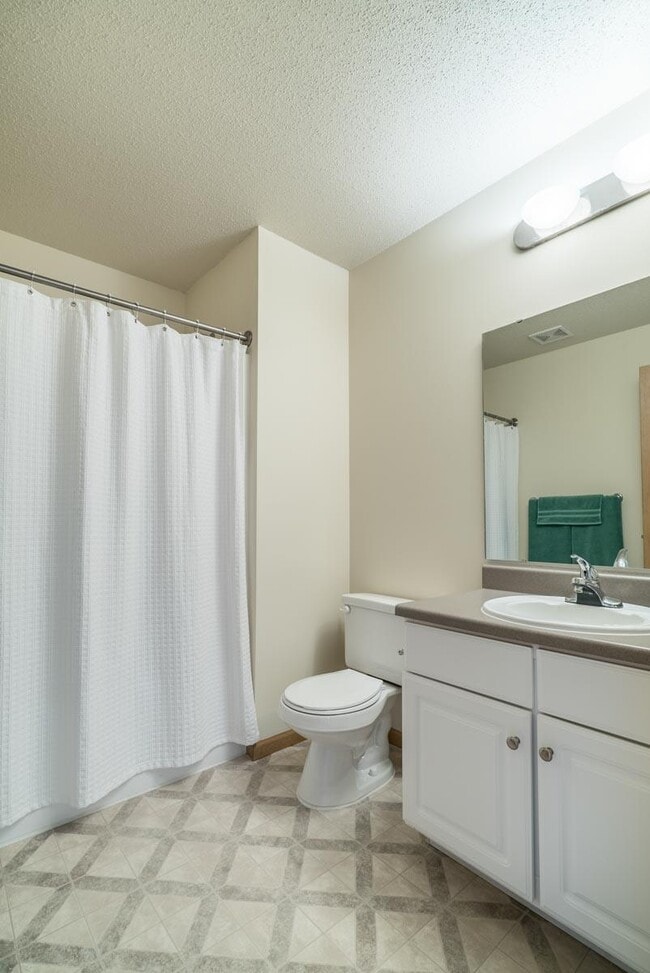 Floorplan - Pinebrook Apartments