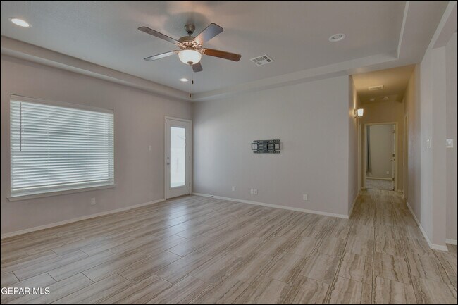 Building Photo - 221 Jennice Cir