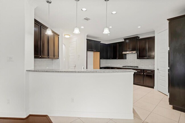 Building Photo - 4615 Hollow Chase Ln
