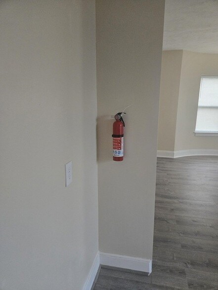 Building Photo - 1111-1115 Blue Hill Avenue Unit 10