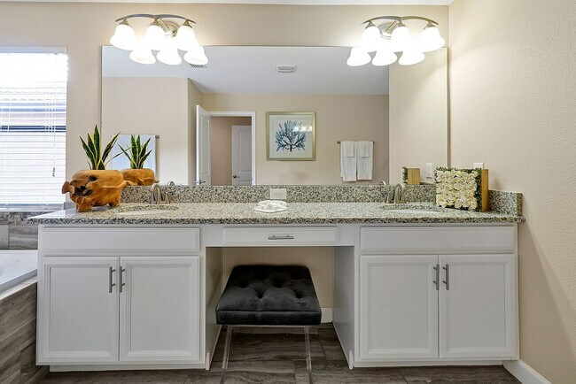 Building Photo - 5424 Solterra Cir