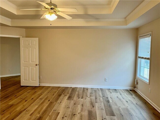 Building Photo - 283 Grand Ashbury Ln