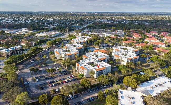 Building Photo - 1820 SW 81st Ave