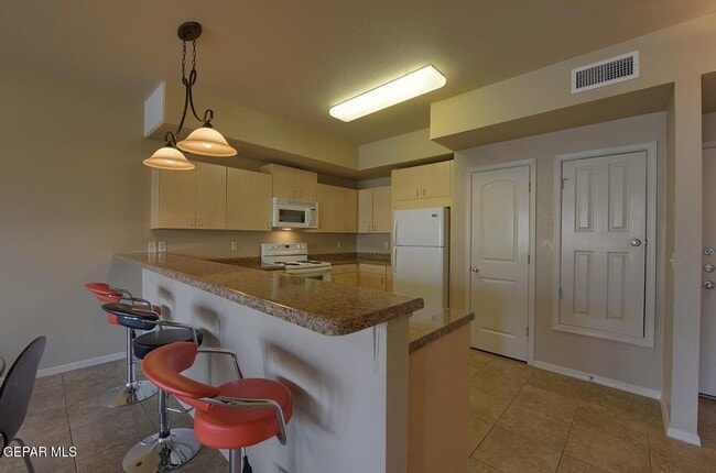 Building Photo - 501 Redd Rd