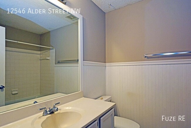 Building Photo - 12546 Alder St NW