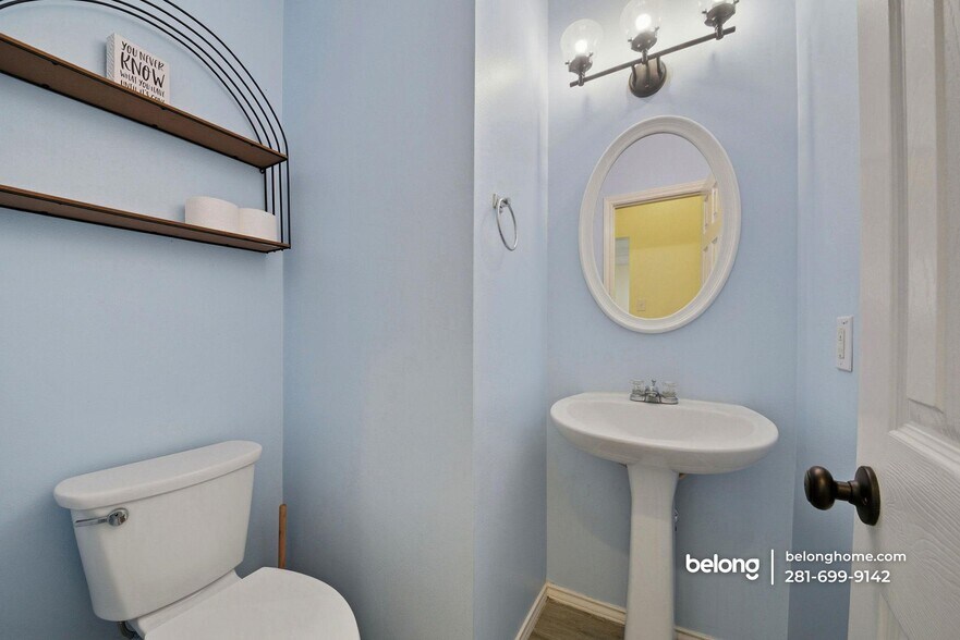 Building Photo - 16246 Field Haze Tr