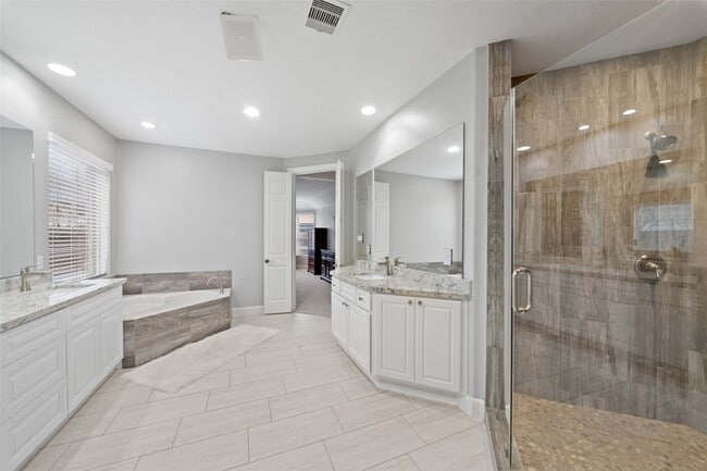 Building Photo - 15619 Stone Gables Ln