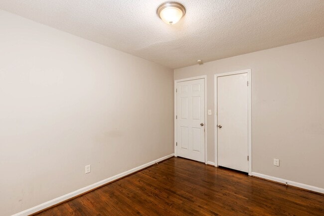 Building Photo - 3 Bedroom/2 Bath in Birmingham