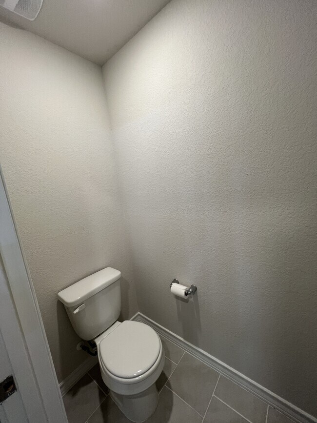 Building Photo - 317 Denison Dm