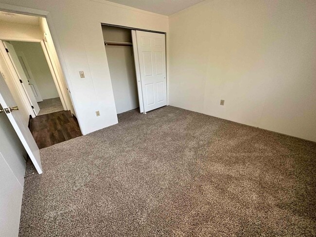 Building Photo - 3861 Brown Ave