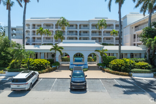 Entrance - Lago Mar Place