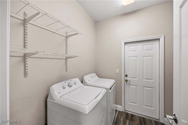 Building Photo - 2225 Heritage Greens Dr