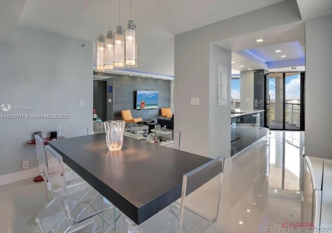 Building Photo - 4000 Towerside Terrace