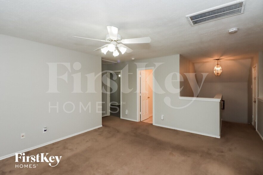 Building Photo - 5703 Afton Ridge Ln