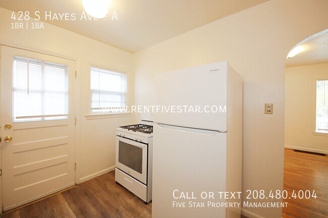 Building Photo - 428 S Hayes Ave