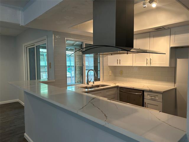 Building Photo - 2637 Via Cordova