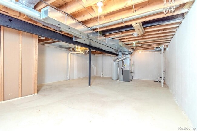 Building Photo - 41859 Mitchell Rd