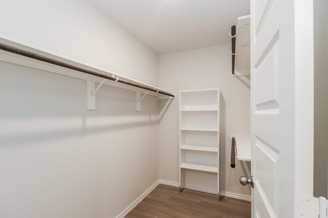 Building Photo - 24816 Scilla Wy