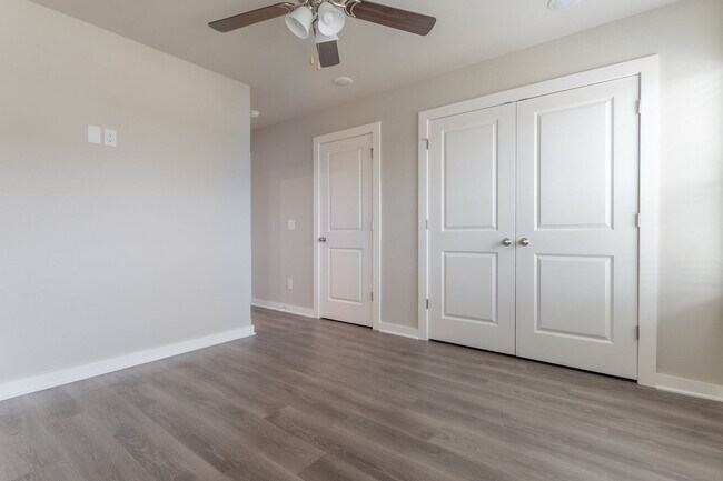 Building Photo - 2 Bedroom 2 Bathroom Home in Fayetteville, AR