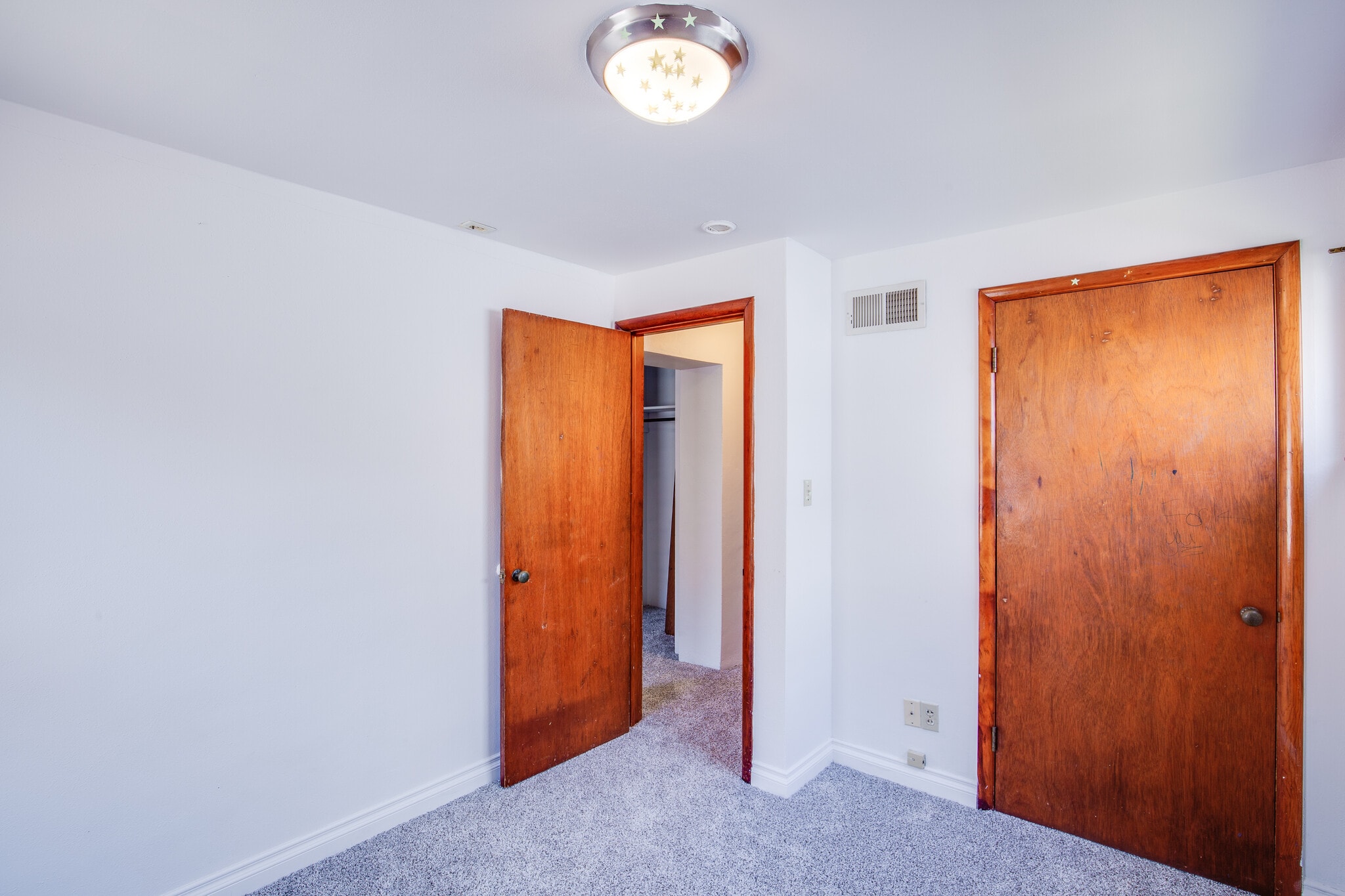 Back bedroom 2 - 519 E 6th St