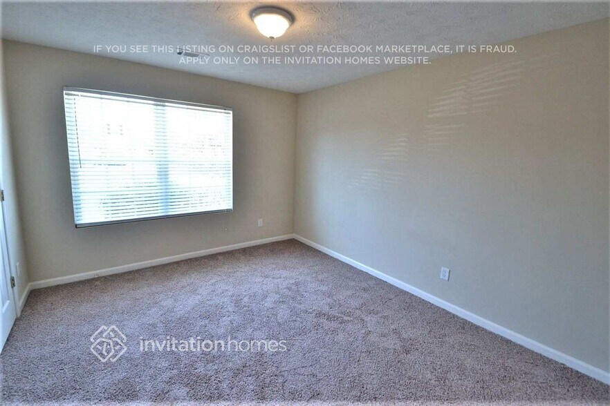 Building Photo - 4030 Hollow Springs Tr SE